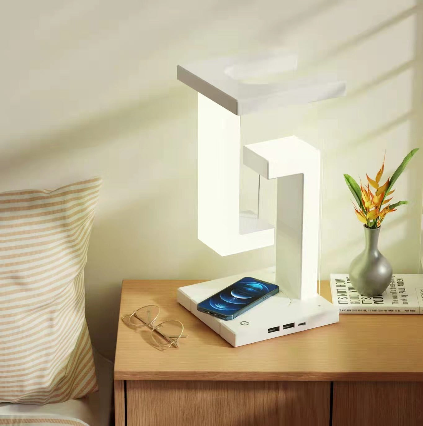 Anti Gravity Wireless Charging Table Lamp - Optimistopia